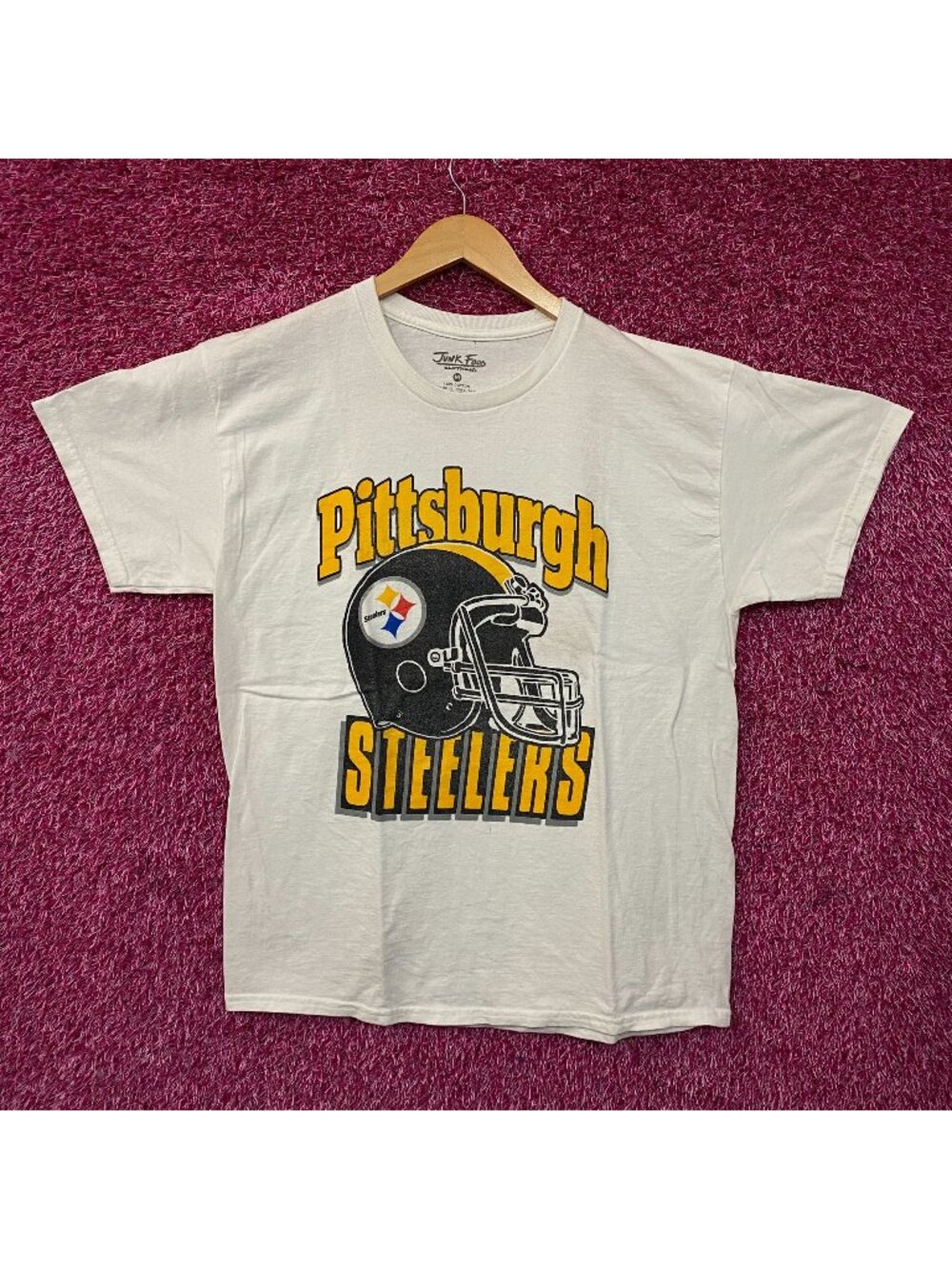 Junk Food Pittsburgh Steelers Football Helmet Logo T-Shirt Medium